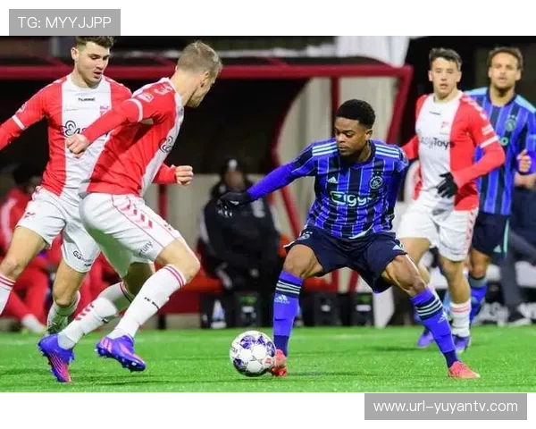 阿贾克斯1-2奥林匹亚科斯，荷甲豪门青训体系待升级