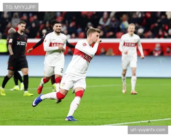 德甲天王山之战：勒沃库森主场迎战斯图加特，不败纪录受考验